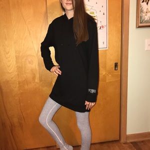 Extra long Victoria sport hoodie